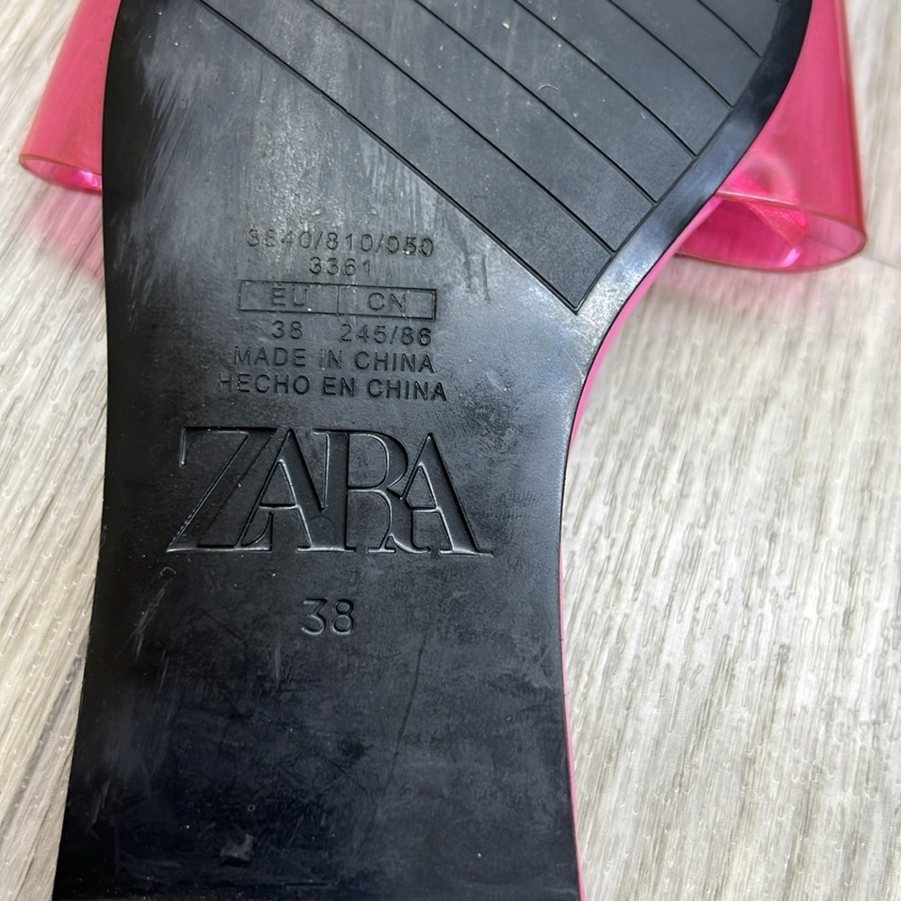 Zara pink vinyl flat sandals - Picture 9 of 9
